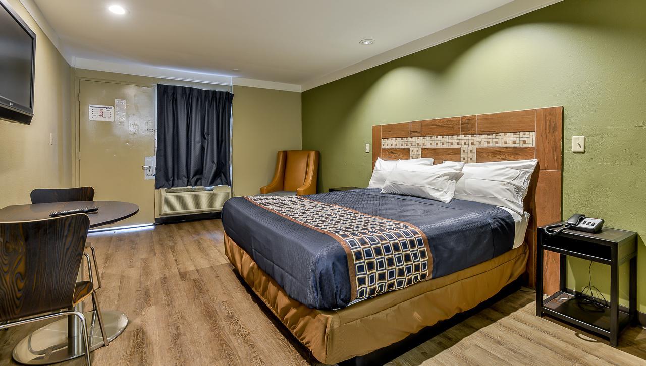 Budgetel Inn And Suites 롤리 외부 사진